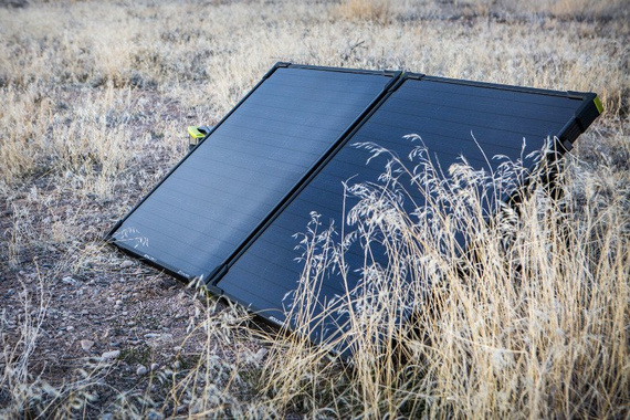 Goal Zero Boulder 100 BriefCase - mobilny, wytrzymały i składany panel solarny w formie walizki